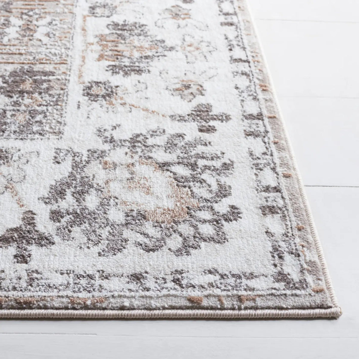 Safavieh Parker 4'-0" x 6'-0" Rug in Taupe / Ivory Grey