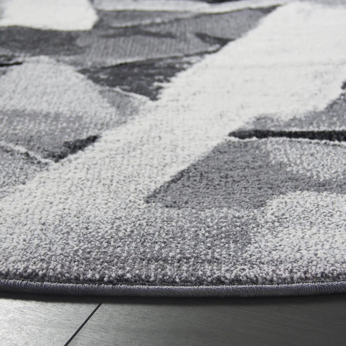 Safavieh Porcello 6'-7" x 6'-7" Rug in Ivory / Grey