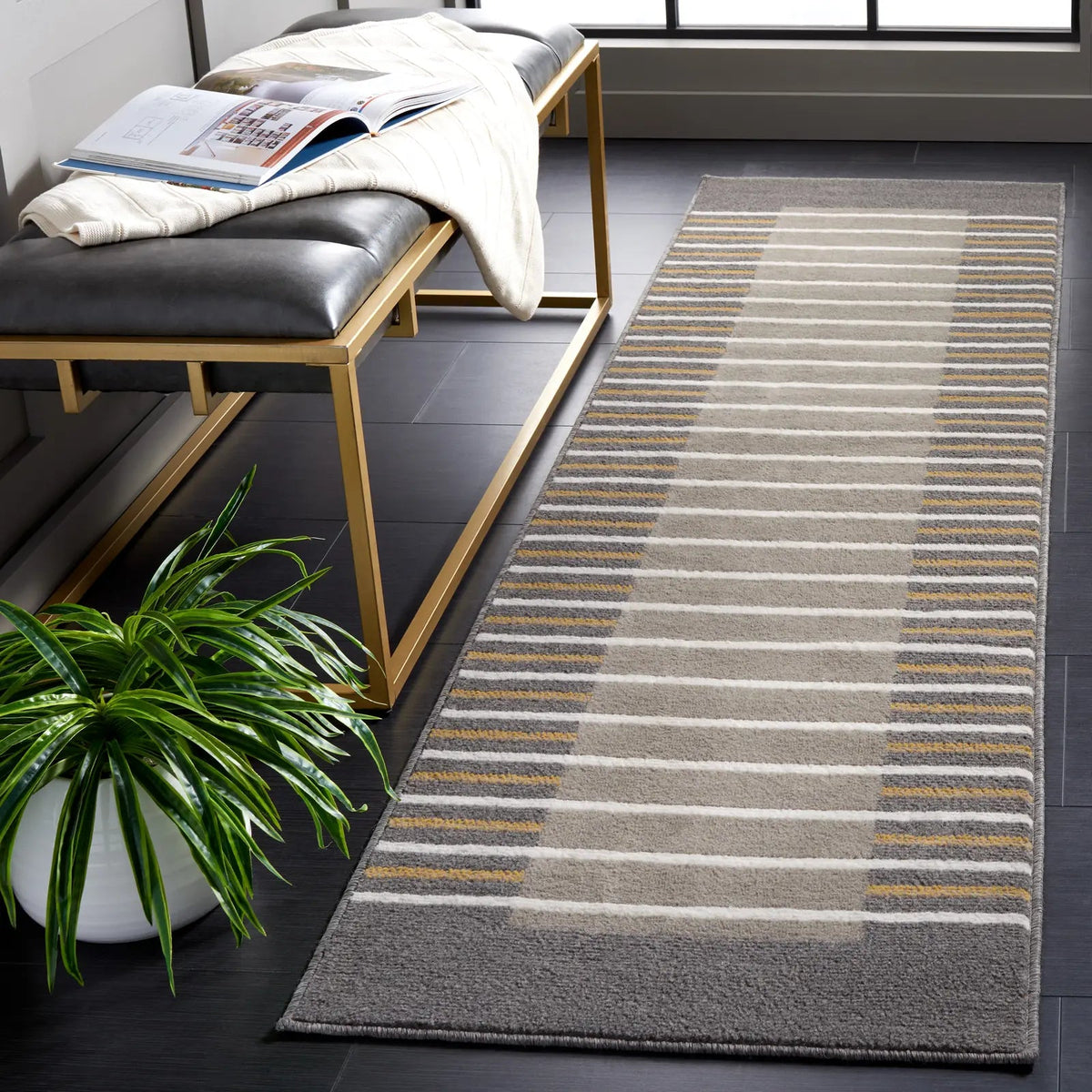 Safavieh Pyramid 2'-2" x 8'-0" Rug in Grey / Ivory Gold