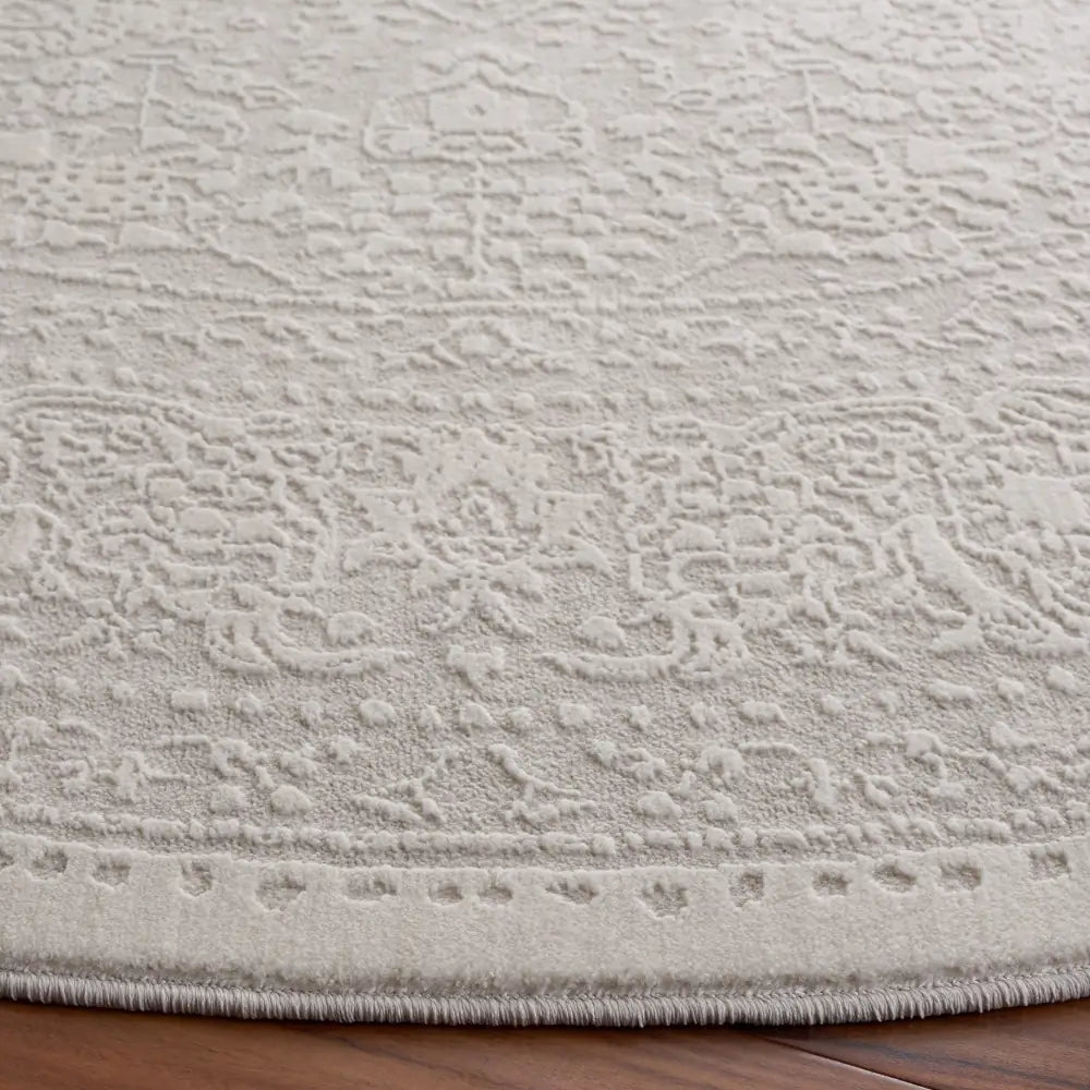 Safavieh Reflection 6'-7" x 6'-7" Rug in White / Ivory