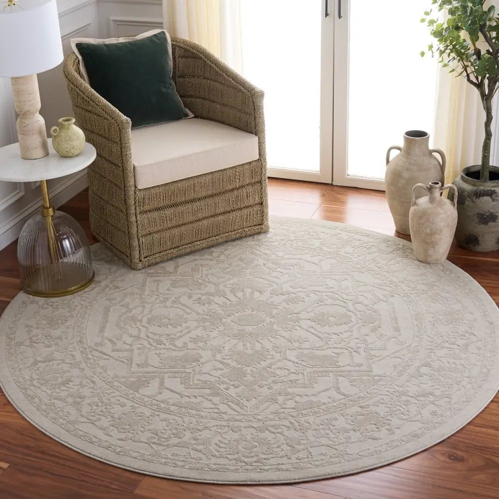 Safavieh Reflection 6'-7" x 6'-7" Rug in Ivory / White