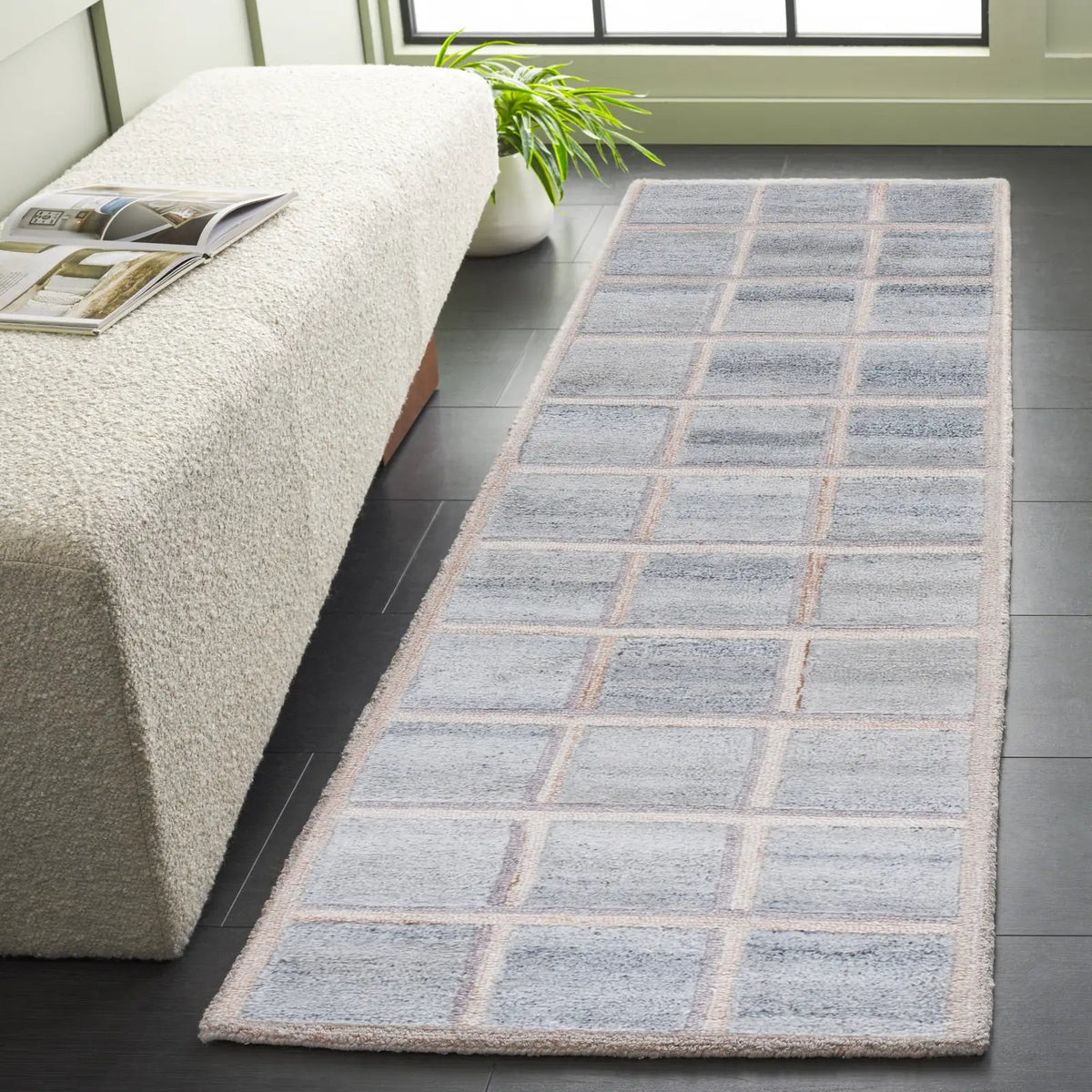 Safavieh Renewal 2'-3" x 8'-0" Rug in Beige / Grey