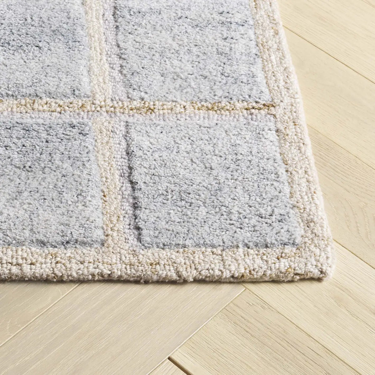 Safavieh Renewal 4'-0" x 6'-0" Rug in Beige / Grey