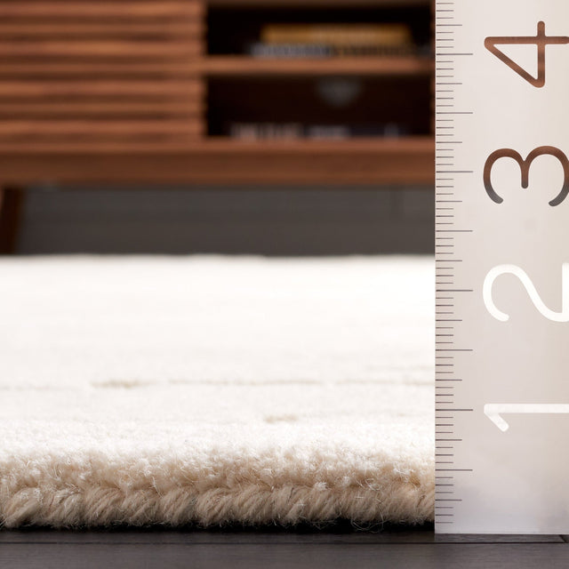 Safavieh Renewal Rnw301B Ivory Rug.