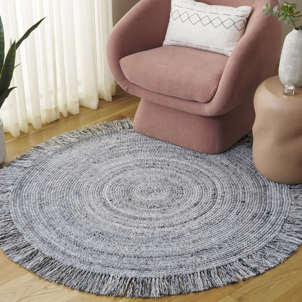Safavieh Renewal 5'-0" x 5'-0" Rug in Ivory / Black