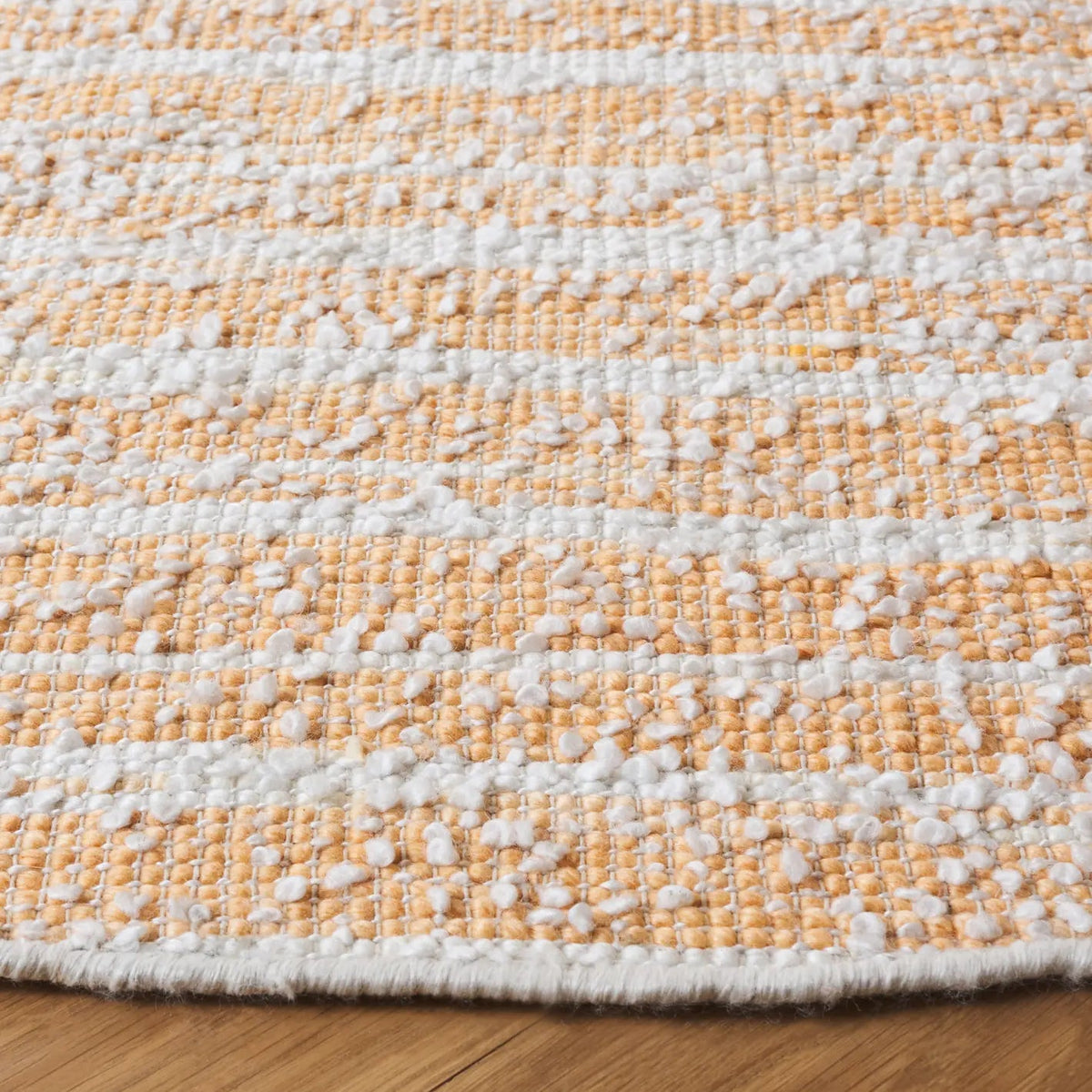 Safavieh Renewal 6'-0" x 6'-0" Rug in Orange / Ivory