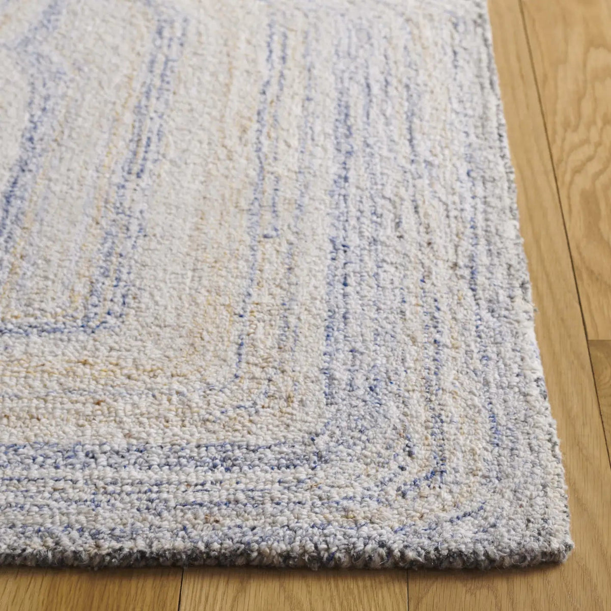 Safavieh Renewal 4'-0" x 6'-0" Rug in Beige / Grey