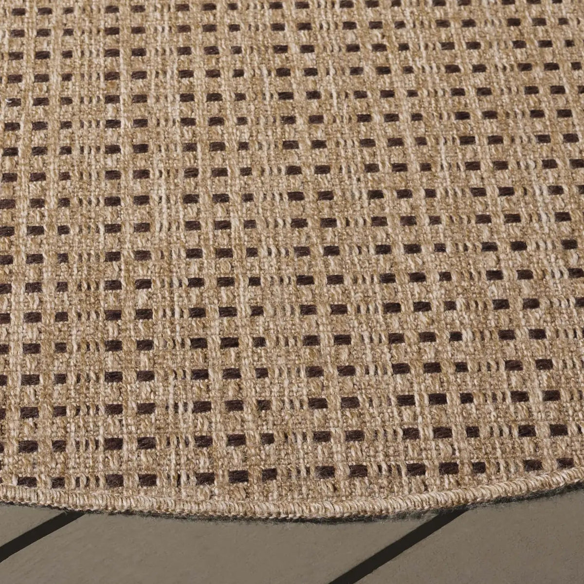 Safavieh Retreat 6'-7" x 6'-7" Rug in Natural / Brown