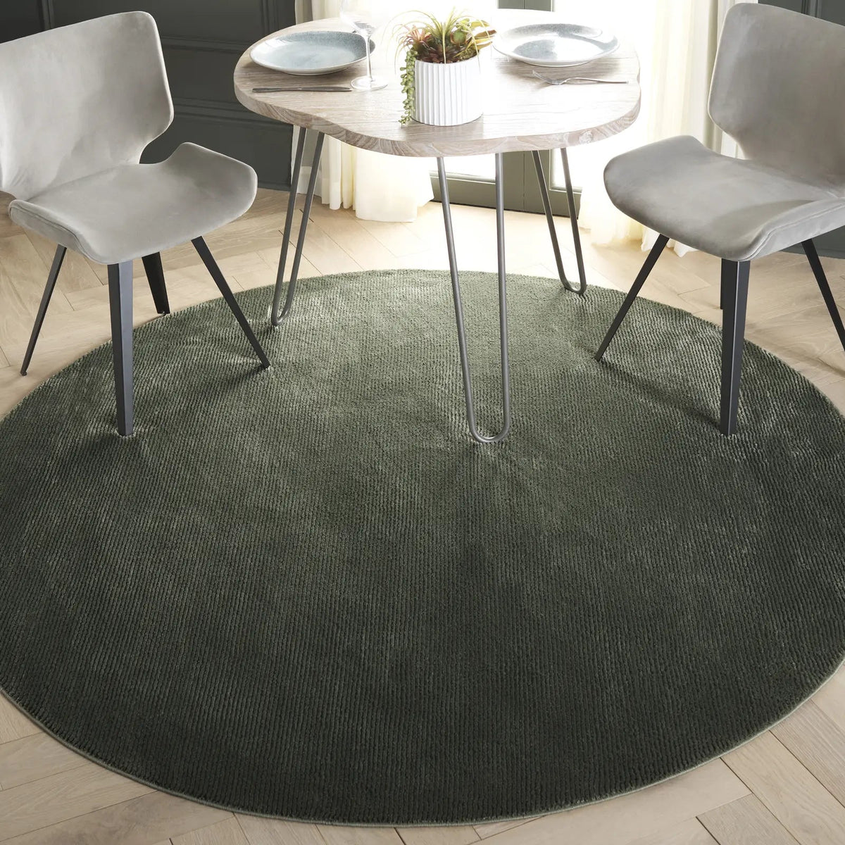 Safavieh Revive 10'-0" x 10'-0" Rug in Green