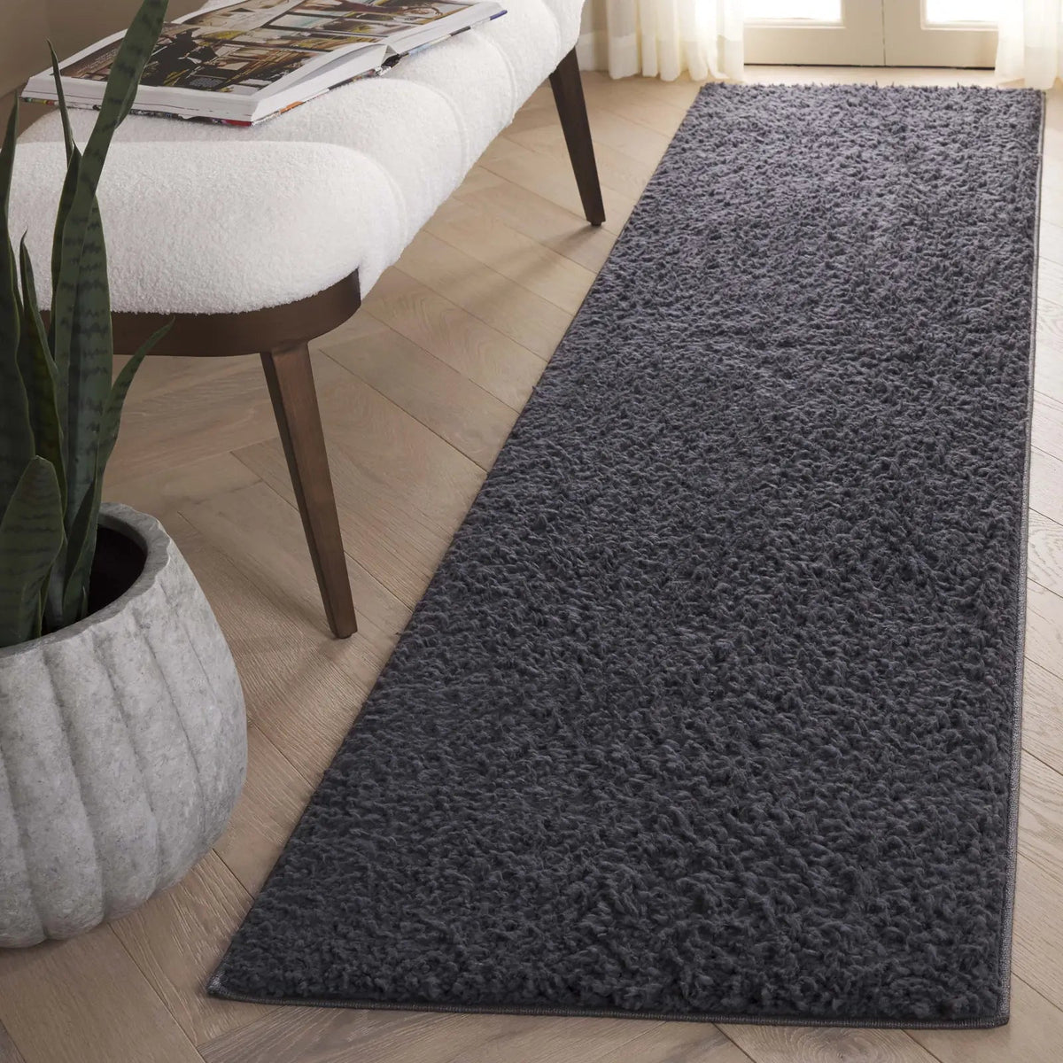 Safavieh Rumi Shag 2'-2" x 8'-0" Rug in Charcoal