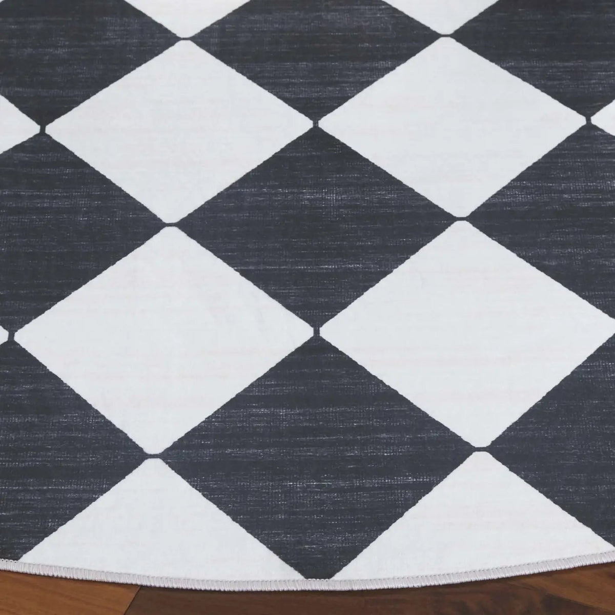 Safavieh Santa Clara 6'-0" x 6'-0" Rug in Ivory / Black