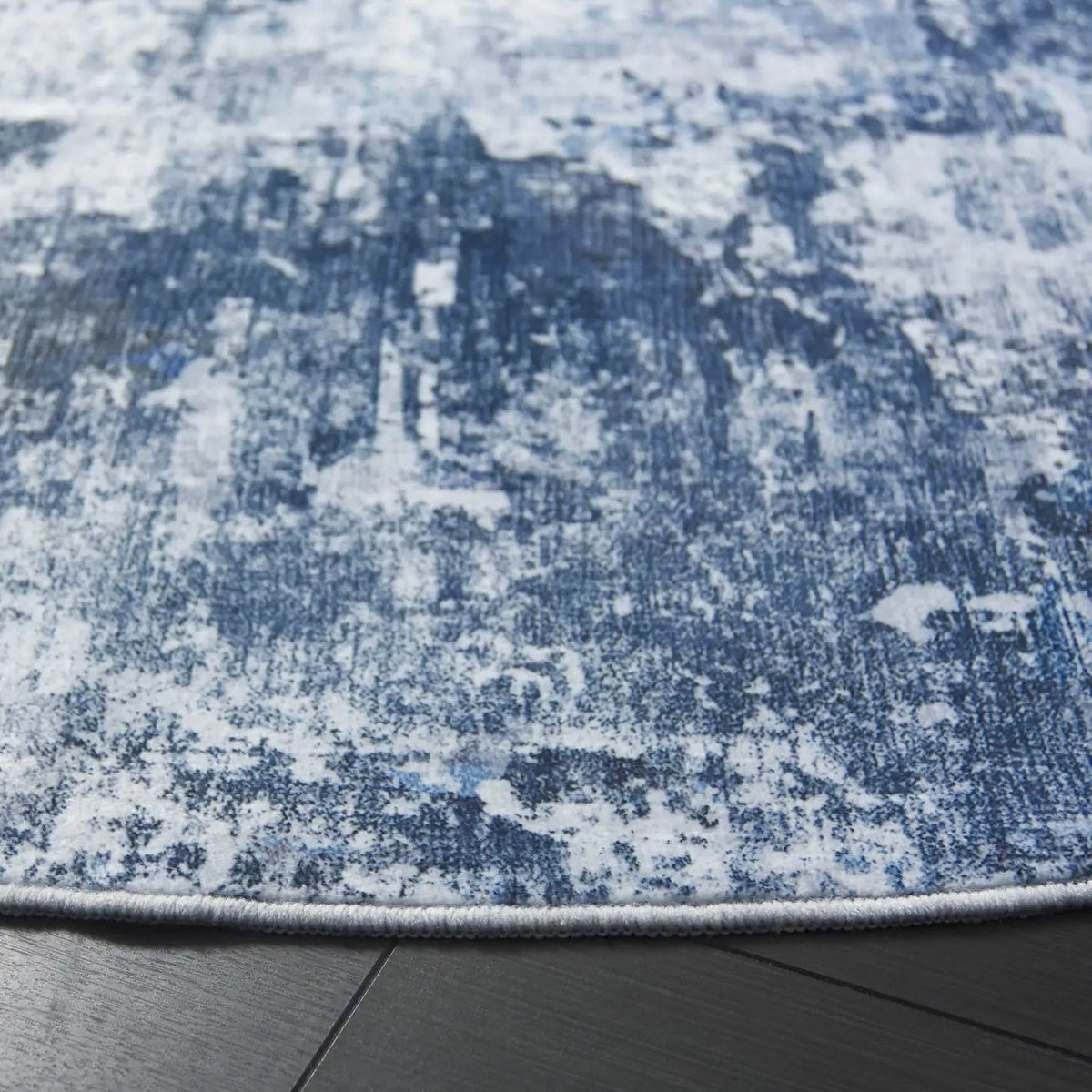 Safavieh Santa Monica 6'-0" x 6'-0" Rug in Ivory / Blue