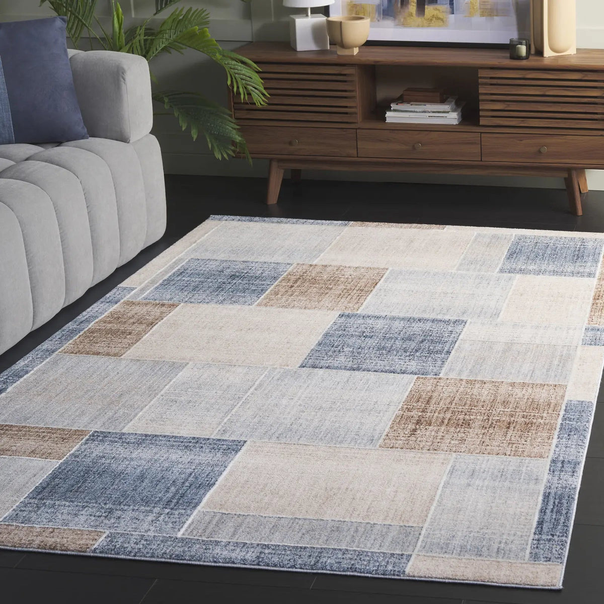 Safavieh Scarlett 400 4'-0" x 6'-0" Rug in Beige / Blue Brown