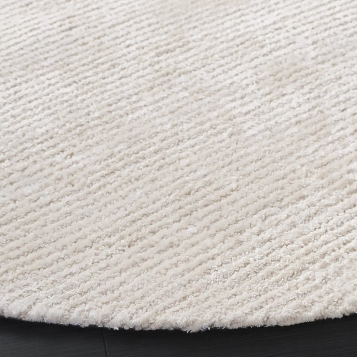 Safavieh Soho 6'-0" x 6'-0" Rug in Ivory