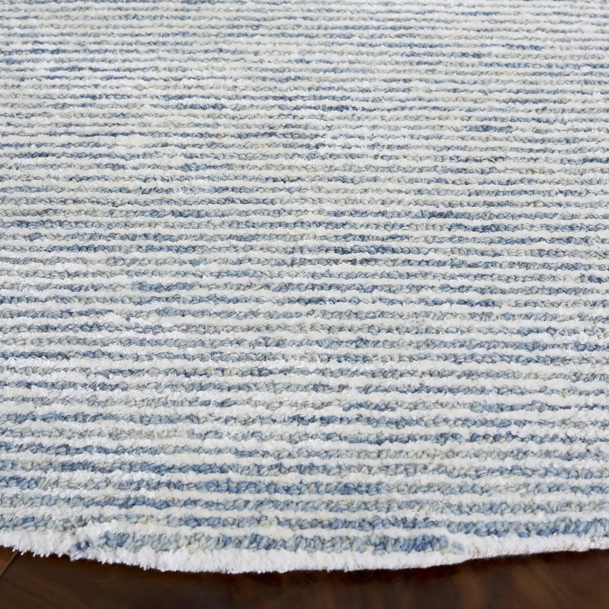 Safavieh Soho 6'-0" x 6'-0" Rug in Blue / Ivory