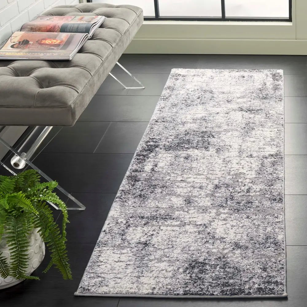 Safavieh Spirit 100 2'-0" x 6'-0" Rug in Ivory / Grey