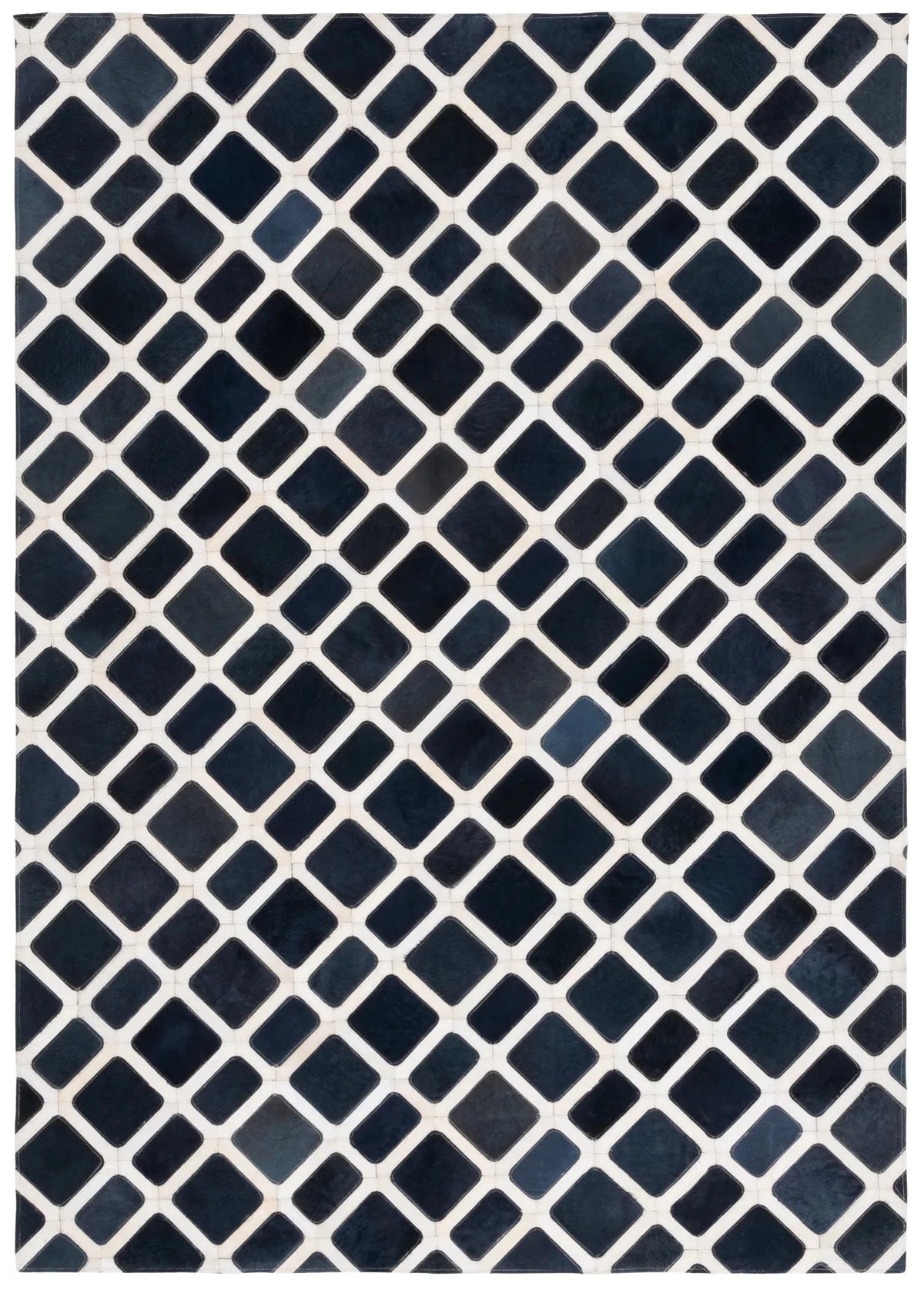 Safavieh Studio Leather 4'-0" x 6'-0" Rug in Black / Ivory