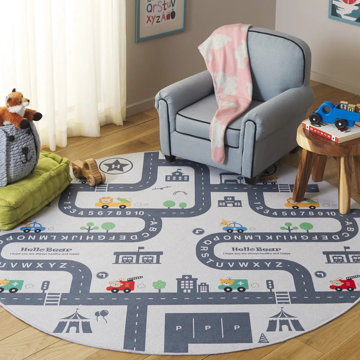 Safavieh Tacoma Kids 100 5'-0" x 5'-0" Rug in Ivory / Grey