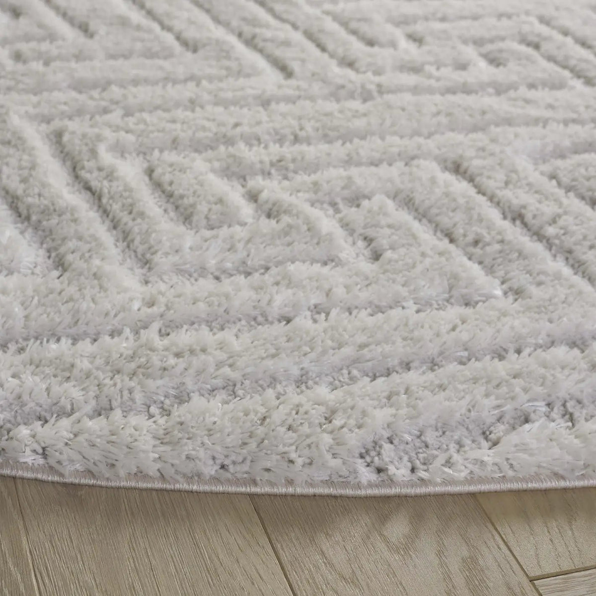 Safavieh Tahoe Shag 6'-7" x 6'-7" Rug in Ivory