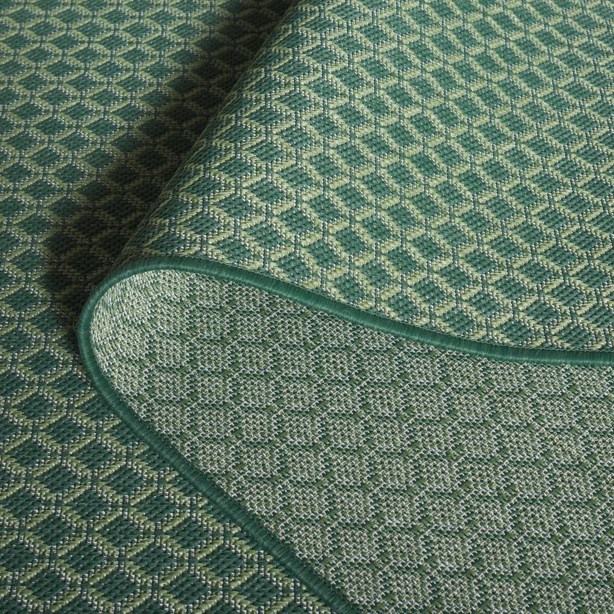 Safavieh Terrace 800 4'-0" x 6'-0" Rug in Dark Green / Light Green