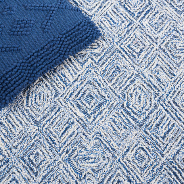 Safavieh Textual Txt201M Blue/Ivory Rug.