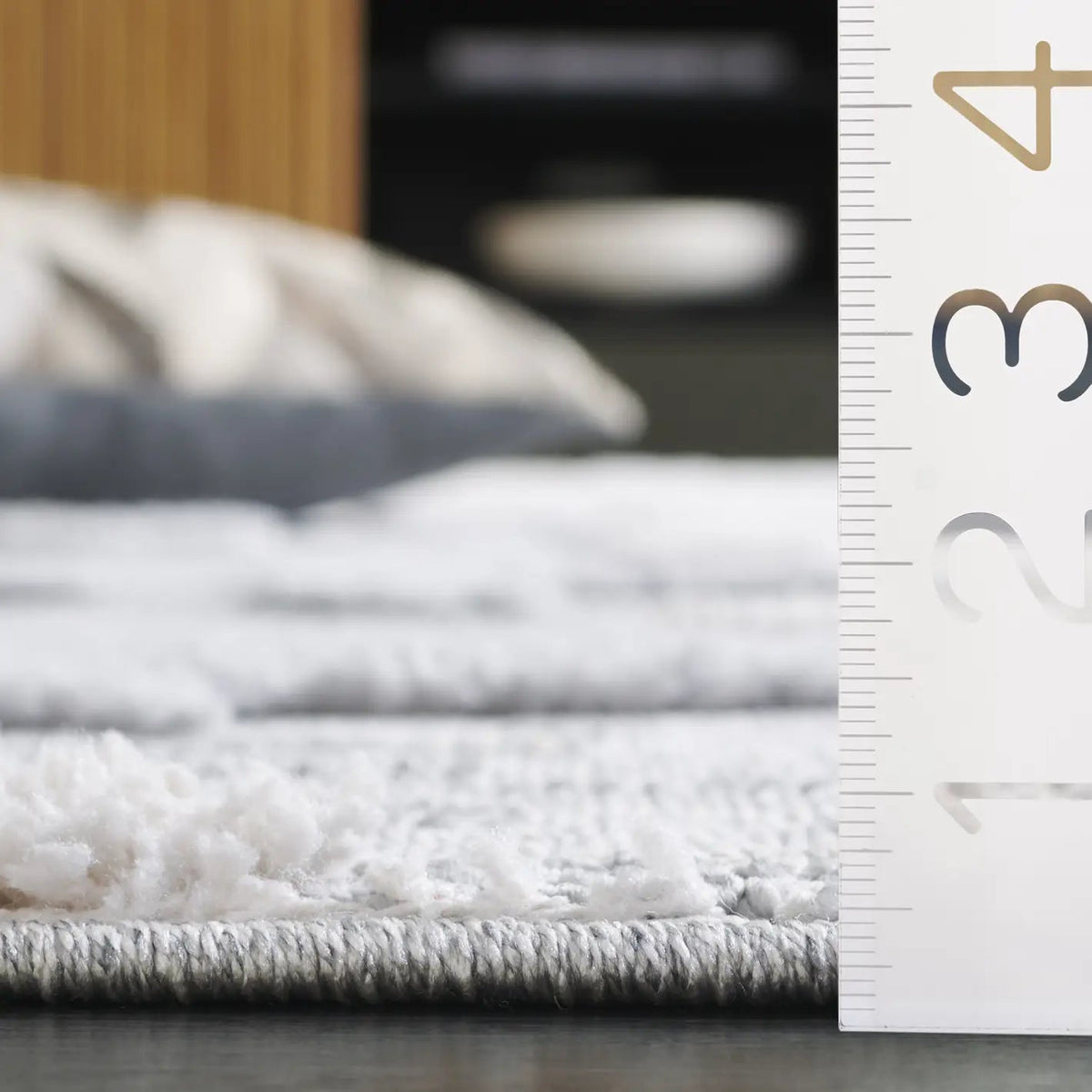 Safavieh Trends 4'-0" x 6'-0" Rug in Ivory / Grey