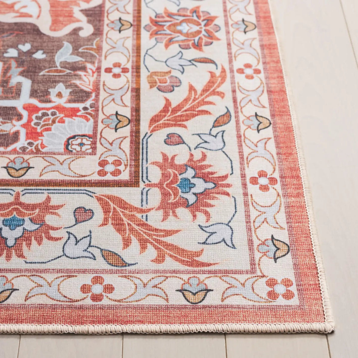 Safavieh Tucson 4'-0" x 6'-0" Rug in Rust / Ivory