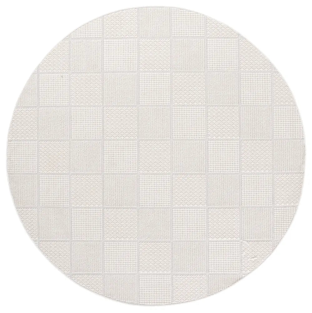 Safavieh Veranda 6'-7" x 6'-7" Rug in Ivory / Beige