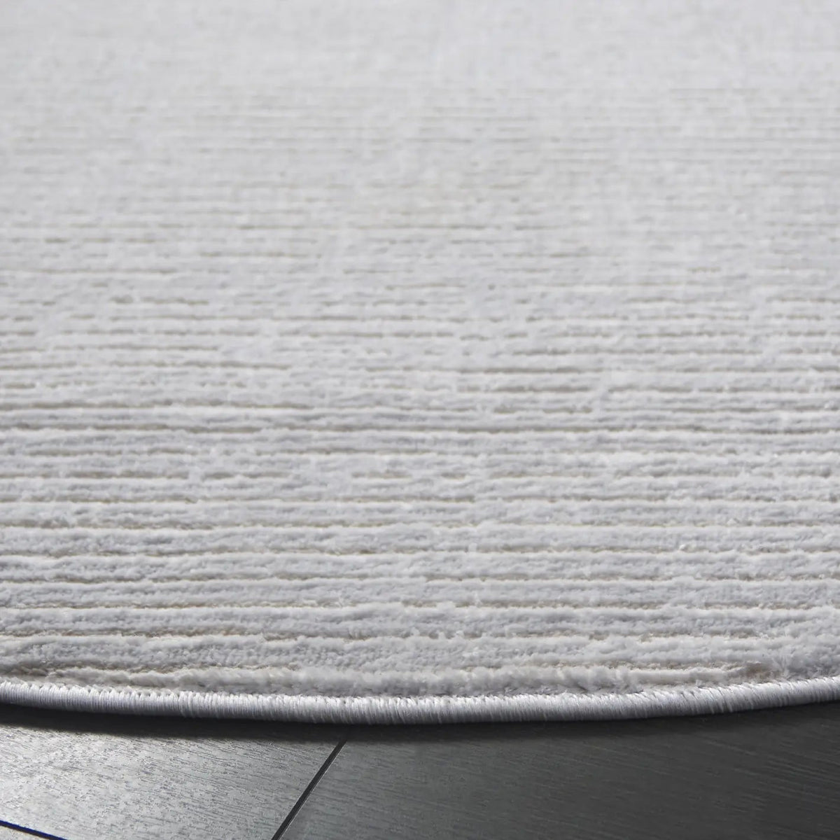 Safavieh Whisper 6'-7" x 6'-7" Rug in Grey / Ivory