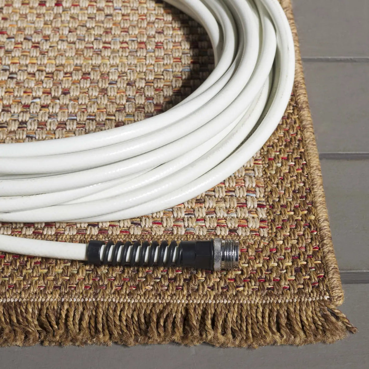 Safavieh Wicker 4'-0" x 6'-0" Rug in Natural / Brown