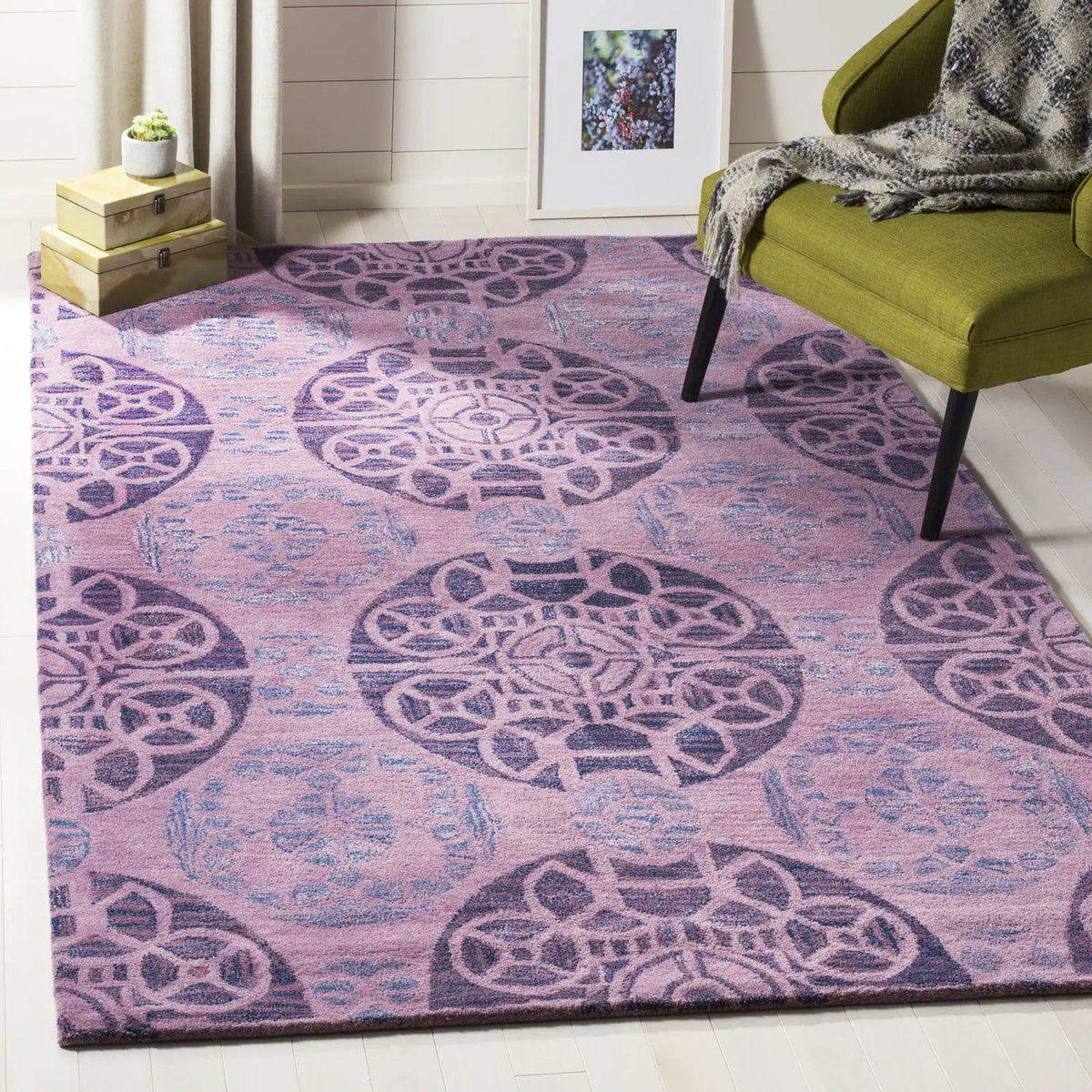 Safavieh Wyndham 4'-0" x 6'-0" Rug in Purple