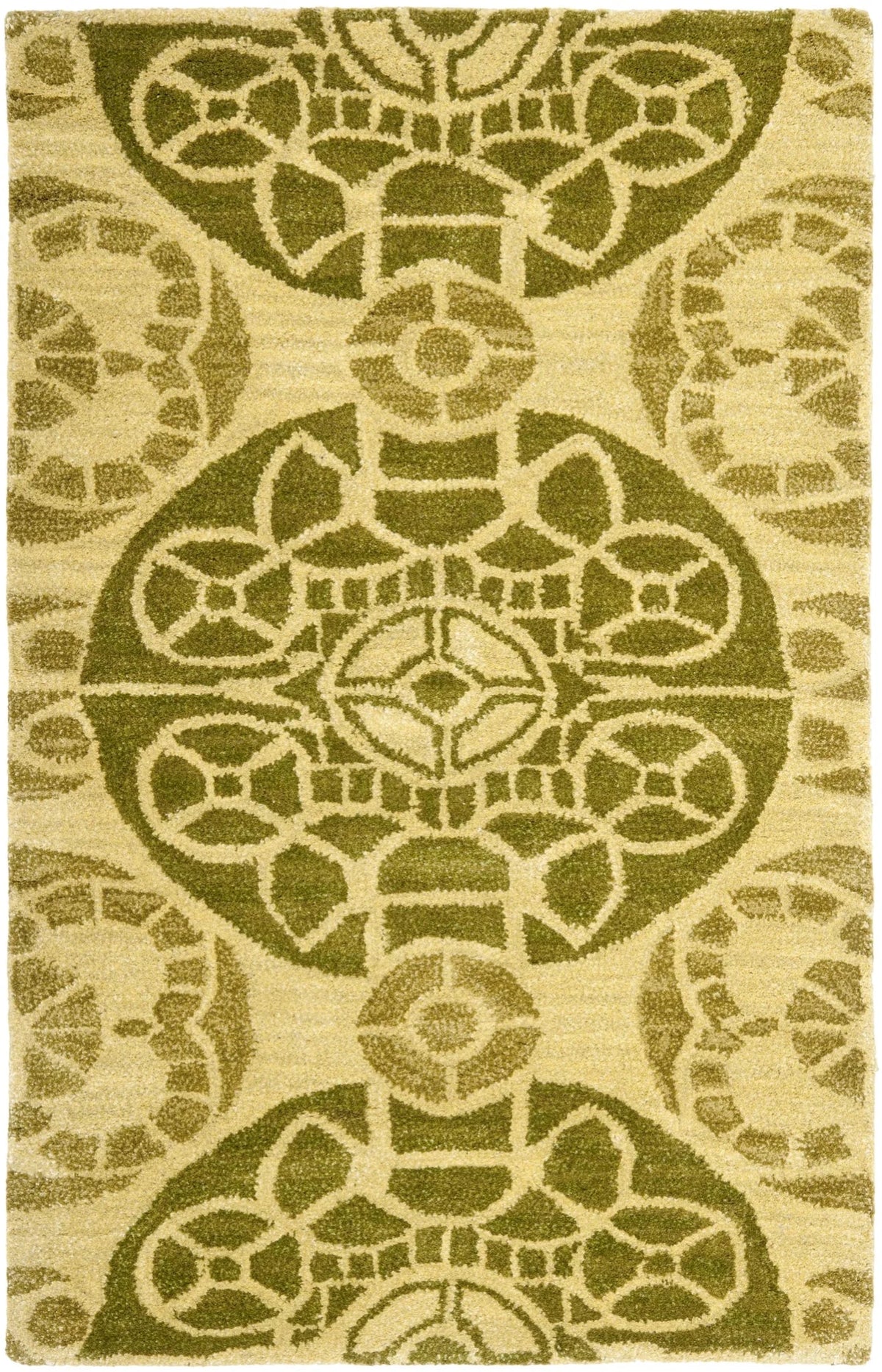 Safavieh Wyndham 2'-6" x 4'-0" Rug in Honey / Green
