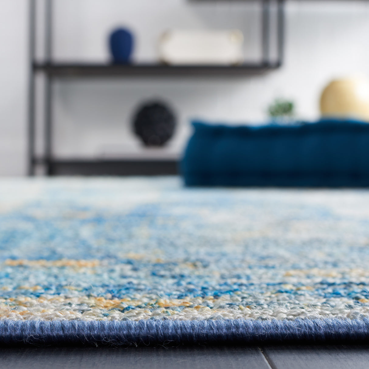 Safavieh Sequoia Seq100A Ivory Blue/Gold Rug.
