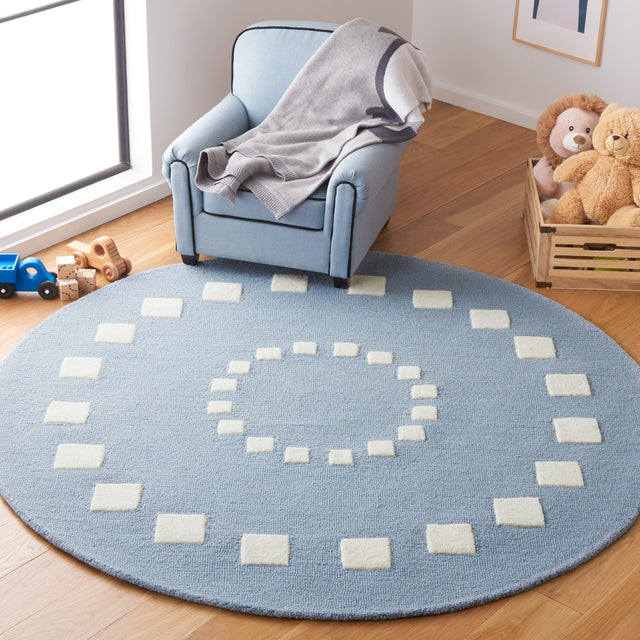 Safavieh Safavieh Kids Sfk925M Blue/Ivory Rug.