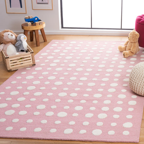 Safavieh Safavieh Kids Sfk926U Pink/Ivory Rug.