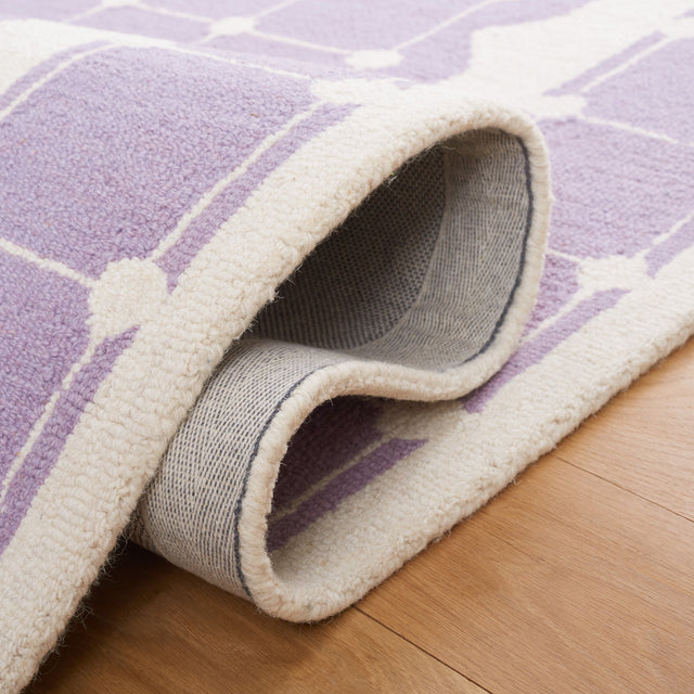 Safavieh Safavieh Kids Sfk927V Purple/Ivory Rug.