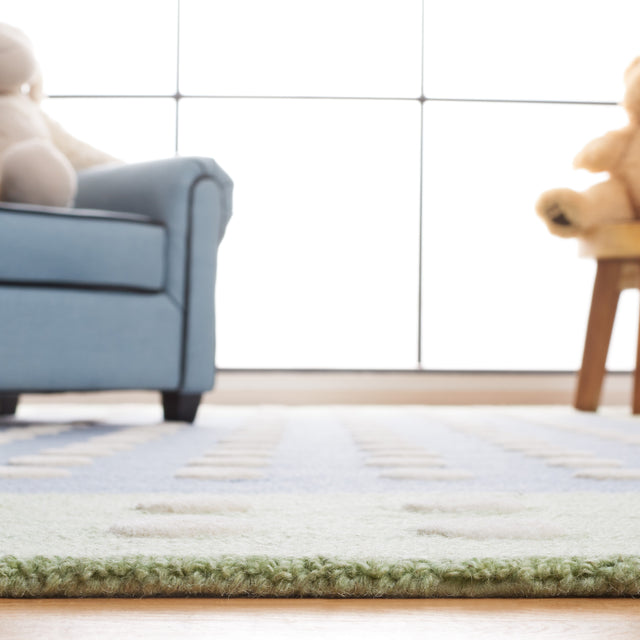 Safavieh Safavieh Kids Sfk929M Blue/Green Rug.