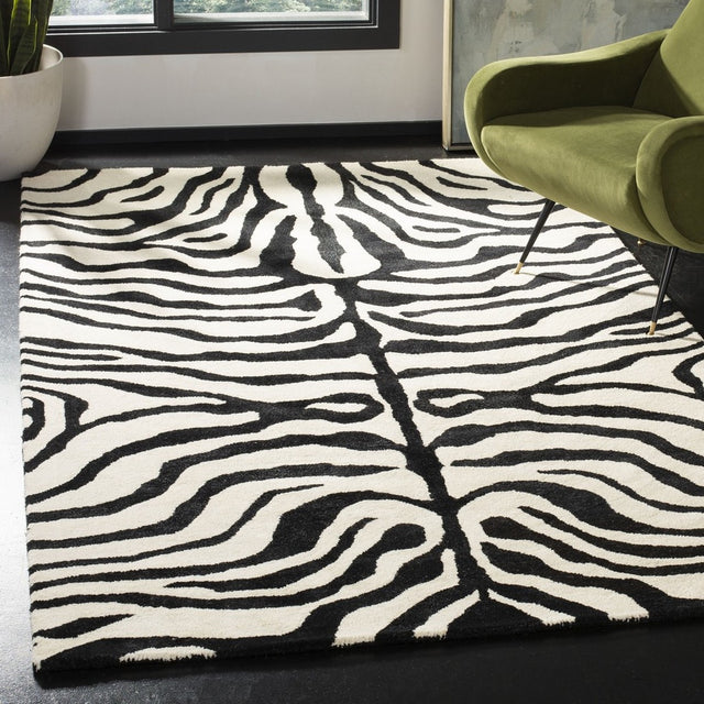 Safavieh Soho soh435a Black / White Rugs