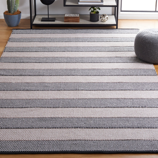 Safavieh Striped Kilim Stk803Z Ivory/Black Rug.