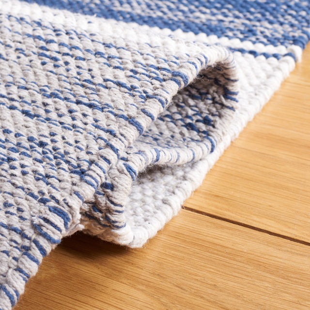 Safavieh Striped Kilim Stk804M Grey/Blue Rug.