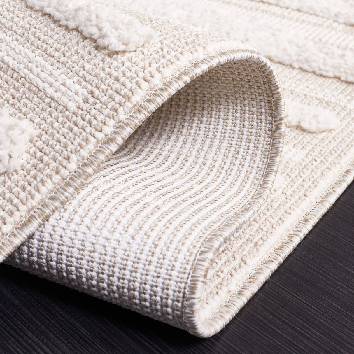 Safavieh Trends Trd102B Beige/Ivory Rug.