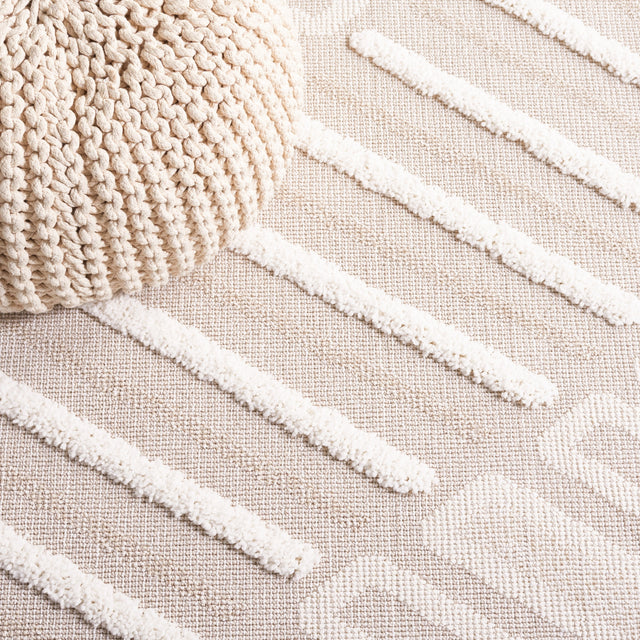 Safavieh Trends Trd104B Beige/Ivory Rug.