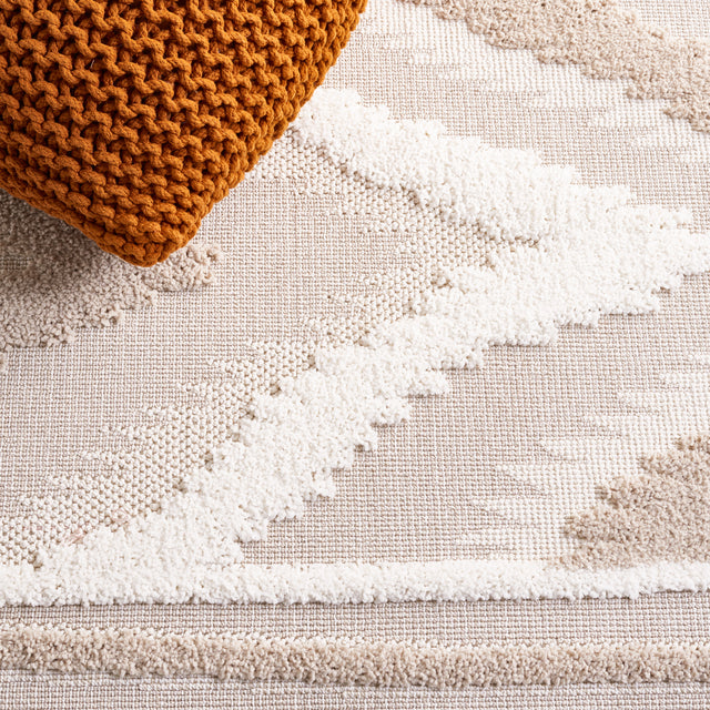 Safavieh Trends Trd110B Beige/Ivory Rug.