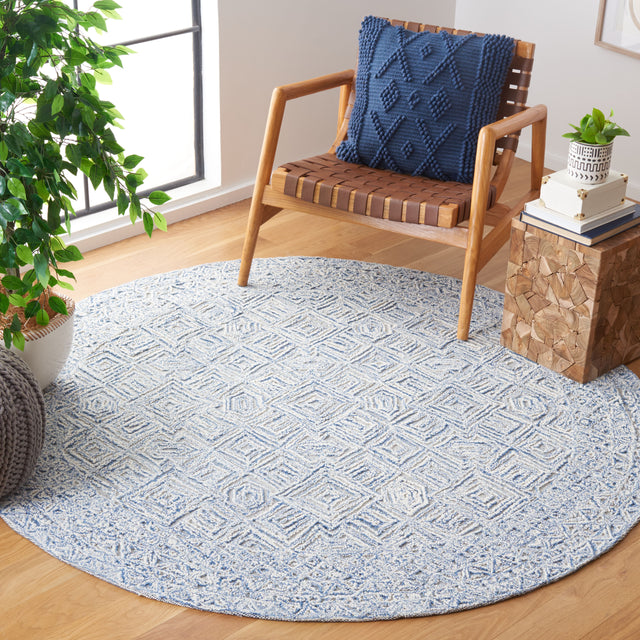 Safavieh Textual Txt201M Blue/Ivory Rug.