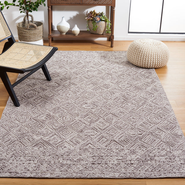 Safavieh Textual Txt201T Brown Rug.