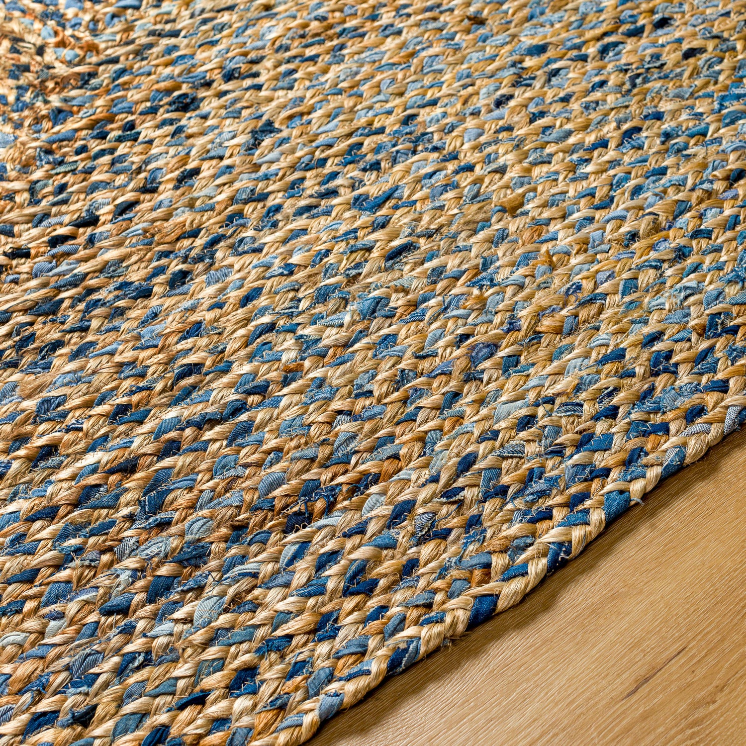 Surya Trenzado Tzd-2300 Camel, Nickel, Tan, Metallic - Silver, Brick, Onyx Rug.