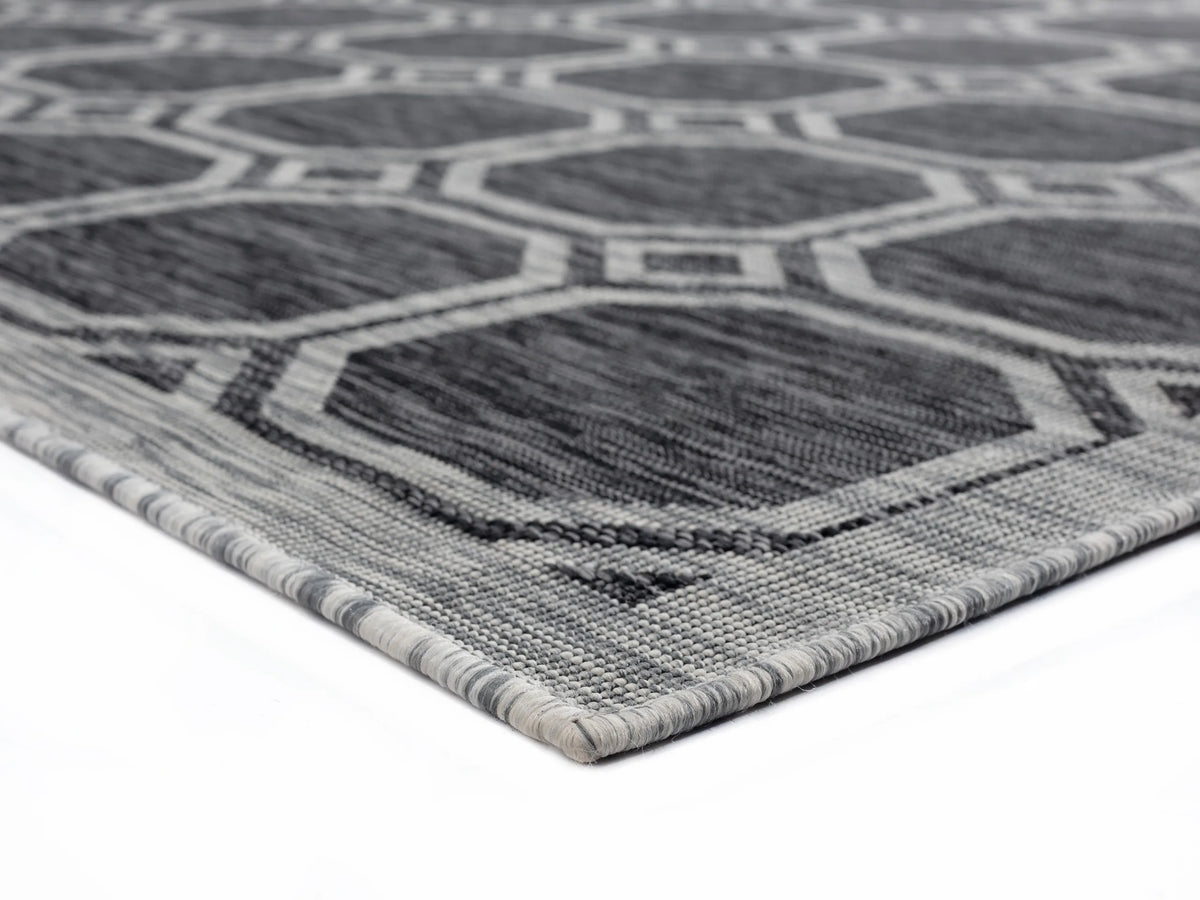 United Weavers Augusta Balos Black Rug - angle view
