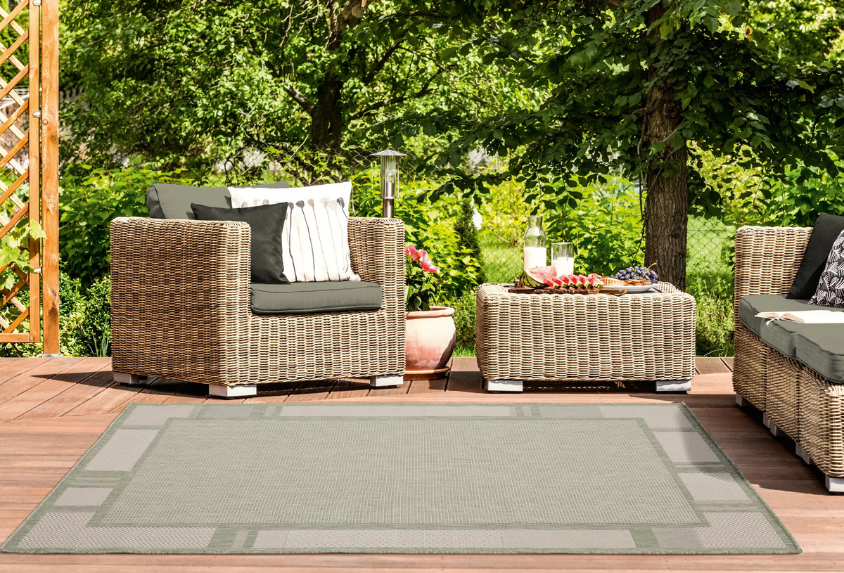 United Weavers Augusta Matira Green Rug - room scene