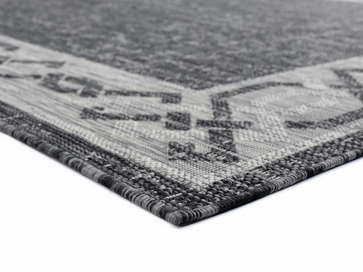 United Weavers Augusta Whitehaven Black Rug - angle view