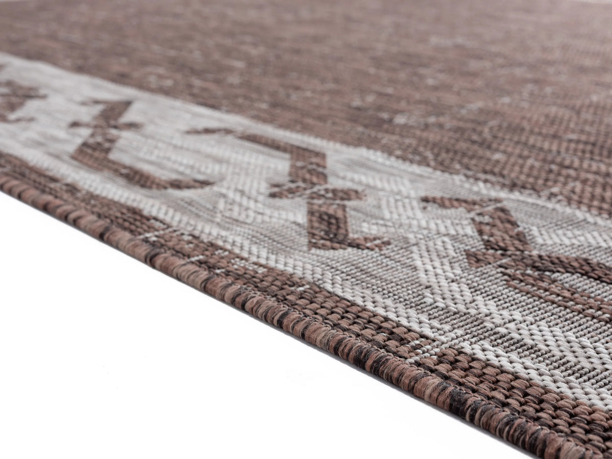 United Weavers Augusta Whitehaven Brown Rug - pile height detail